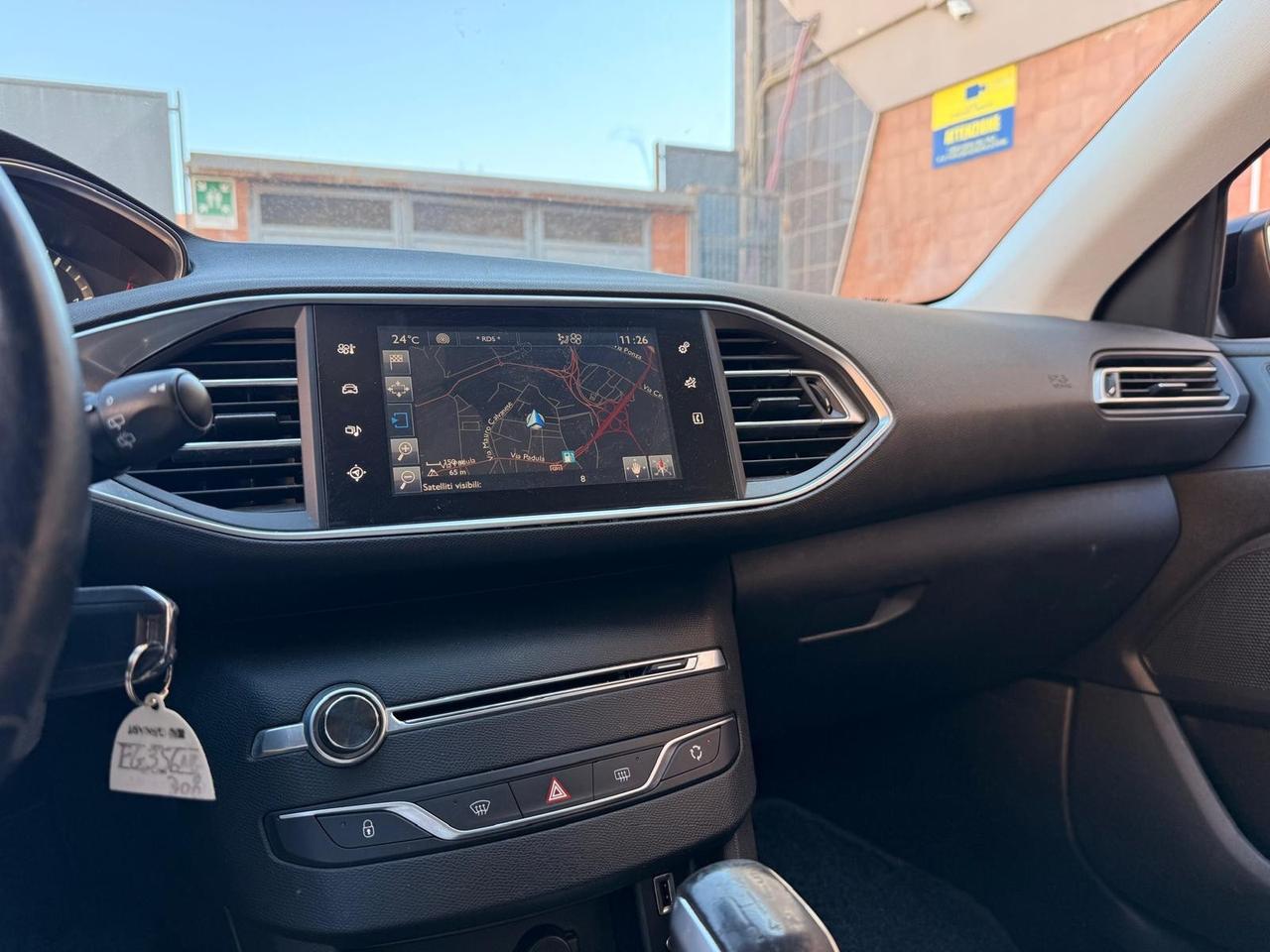 Peugeot 308 BlueHDi 100 S&S Business