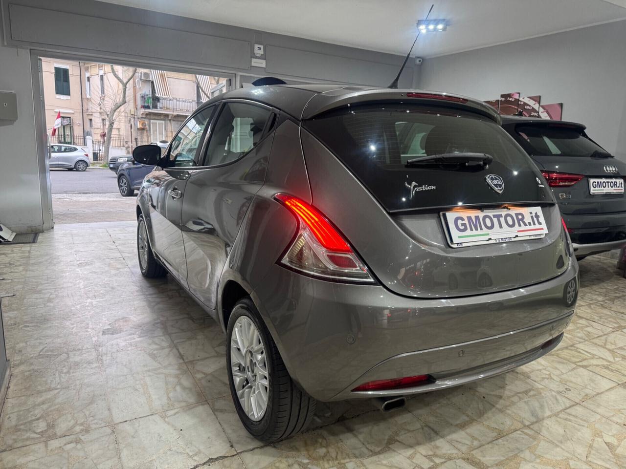 Lancia Ypsilon 1.3 MJT 95 CV 5p Gold