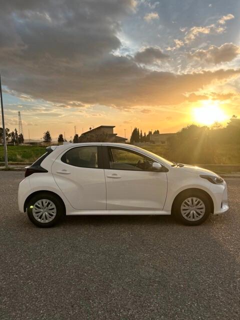 Toyota Yaris 1.0 5 porte Active