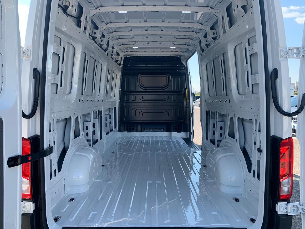 Volkswagen Crafter 35 2.0 tdi 140cv l4h3