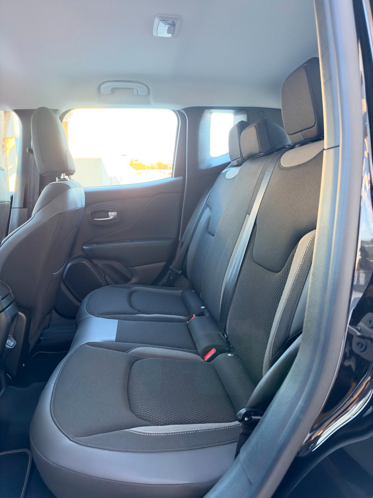 Jeep Renegade 1.6 mjt Limited 2wd 130cv NAVI,APPLE CARPLAY,ANDROID AUTO,SENSORI PARCHEGGIO,BLUETHOOT,KM CERTIFICAT