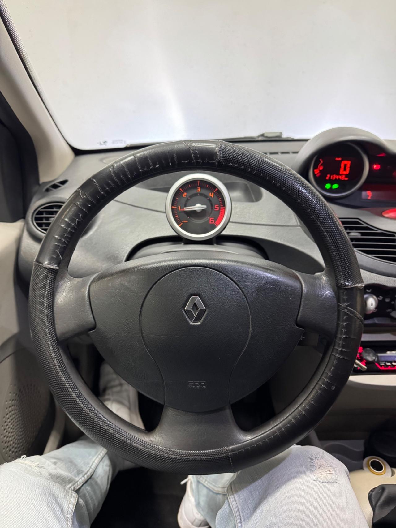 Renault Twingo 1.5 dCi 65CV Initiale