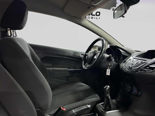 FORD Fiesta 1.4 3 porte Bz.- GPL Black & White Edition