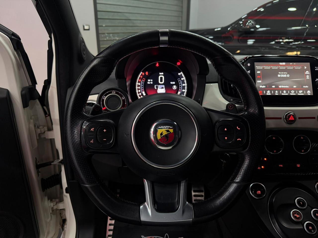 Abarth 595 C 1.4 Turbo T-Jet 160 CV Pista