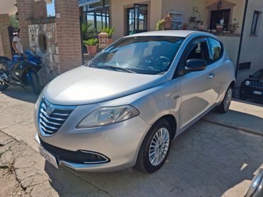 Lancia Ypsilon 1.2 69 CV 5 porte GPL Ecochic Silver