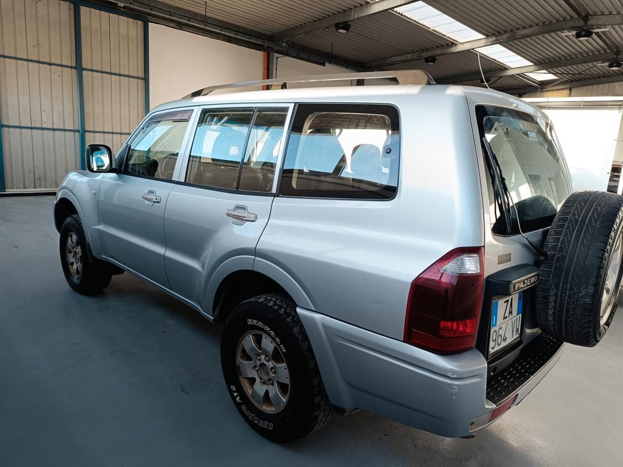 Mitsubishi Pajero 3.2 16V DI-D 5p. Instyle - 7 POSTI - ASI