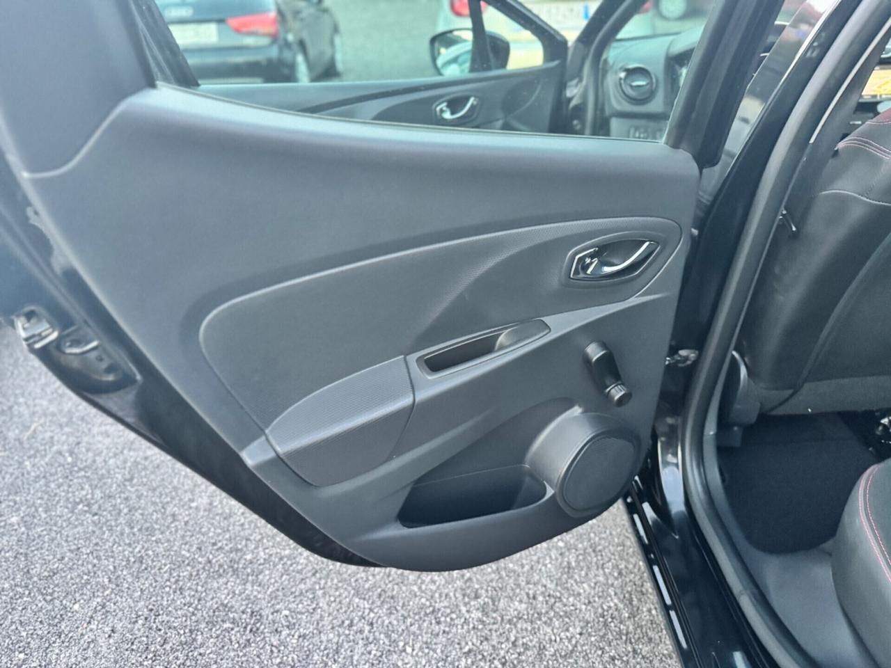 Renault Clio 1.5 dCi 8V 75CV 5 porte Wave