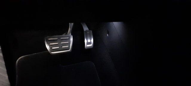 VOLKSWAGEN Tiguan 2.0 TDI SCR DSG Business NAVI LED VIDEO