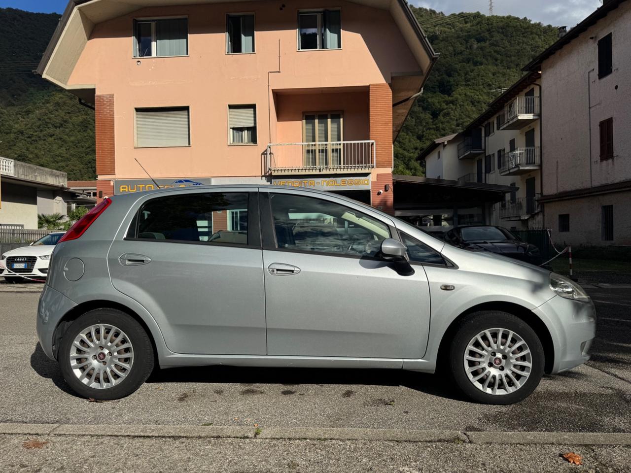 Fiat Grande Punto 1.2 5 porte TAGLIANDATA