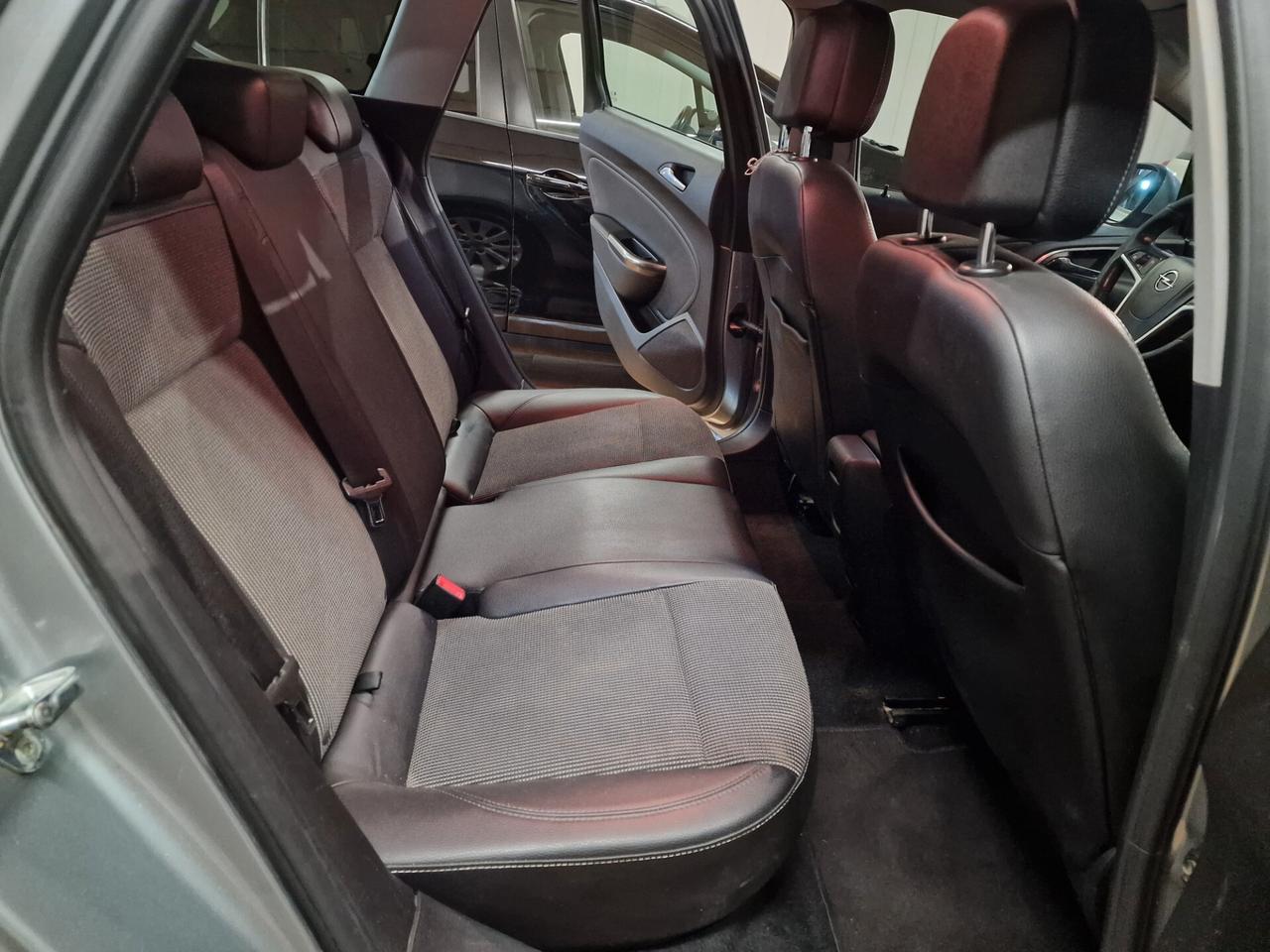 Opel Astra 1.7 CDTI 110CV Sports Tourer Cosmo