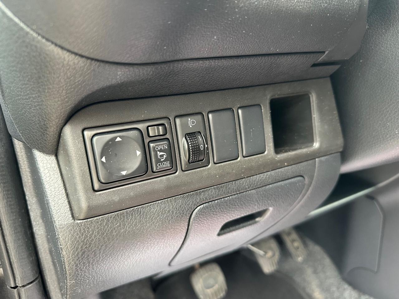 Nissan Note 2009 Restyling 1.4 88CV Acenta XFETTA