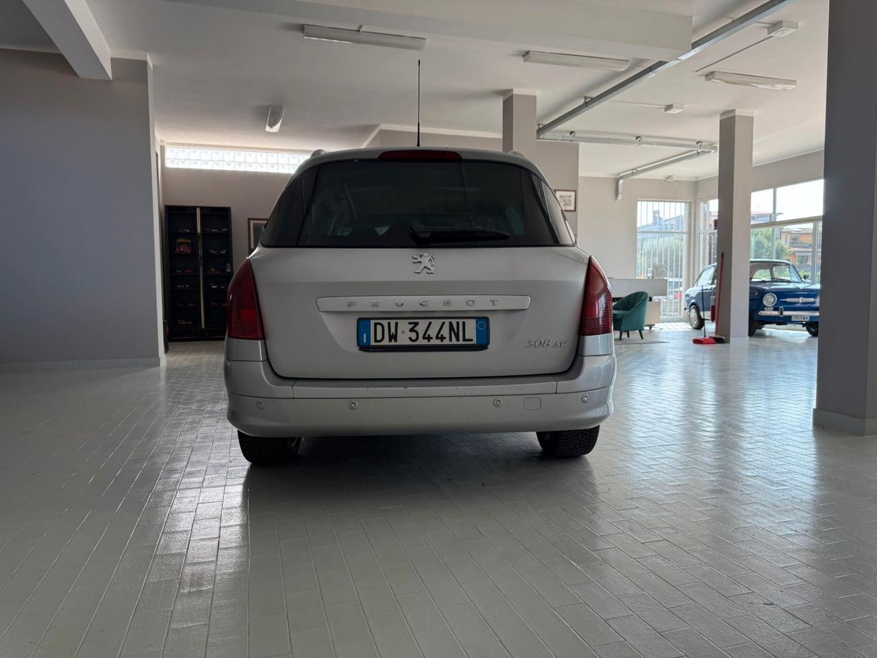 Peugeot 308 1.6 HDi 110CV SW Ciel Féline NEOPATENTATI