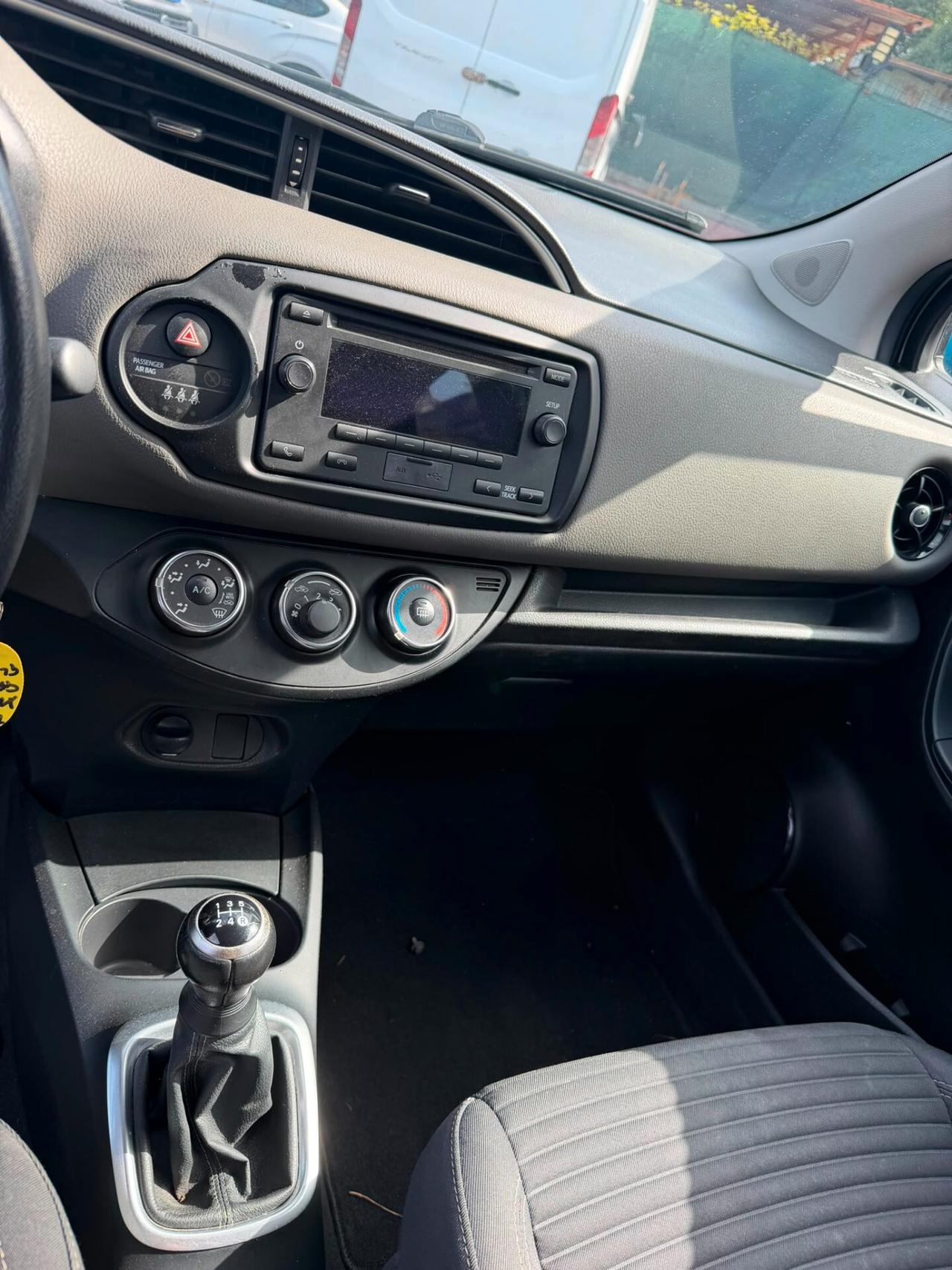 Toyota Yaris 1.0 5 porte Lounge