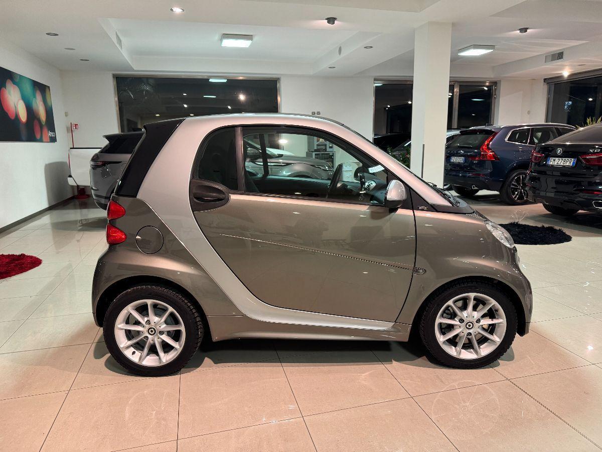 SMART - Fortwo - 1000 52 kW MHD passion 109.000 Km