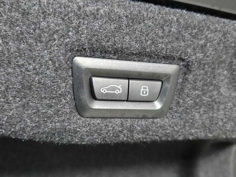 BMW Serie 5 G60 Berlina 520d 48V xdrive MSport Pro auto