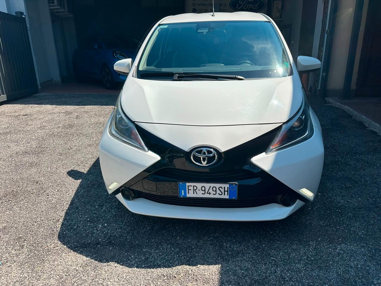 Toyota Aygo 1.0 VVT-i 72 CV 5 porte x-cool