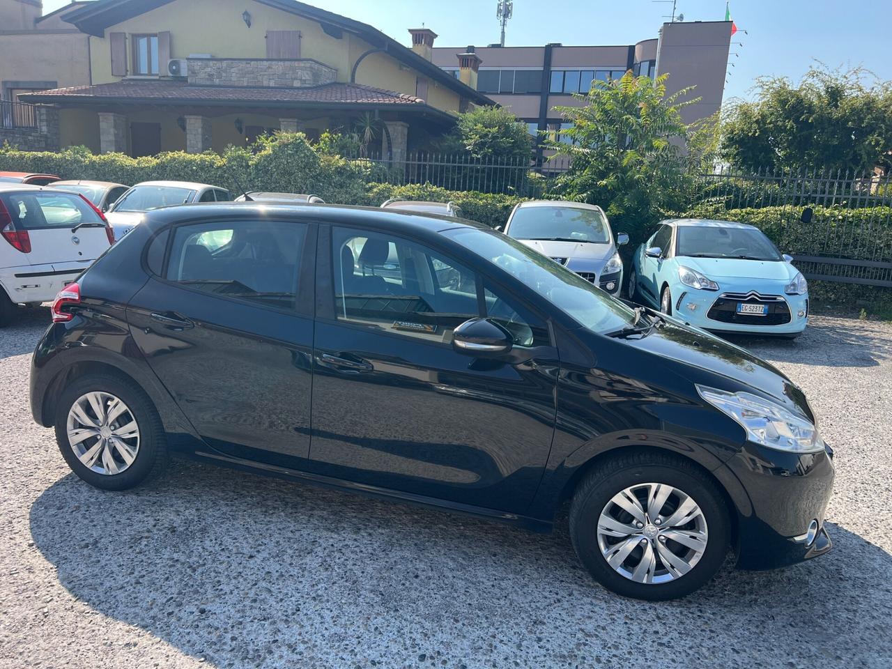 Peugeot 208 1.2 VTi 82 CV 5 porte Access