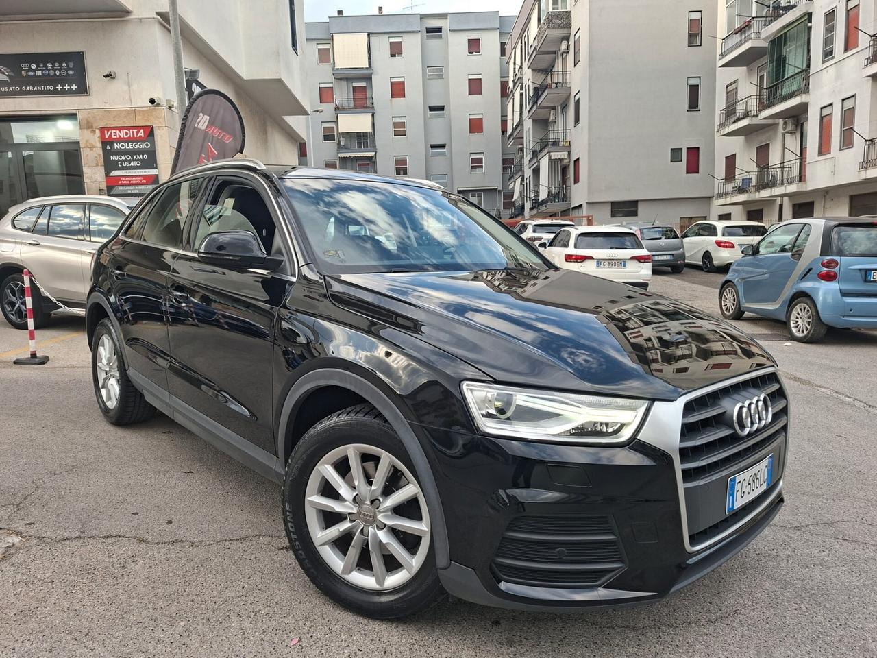 Audi Q3 2.0 TDI 150 CV Design * Navi * Full Led * Garantita 12 Mesi