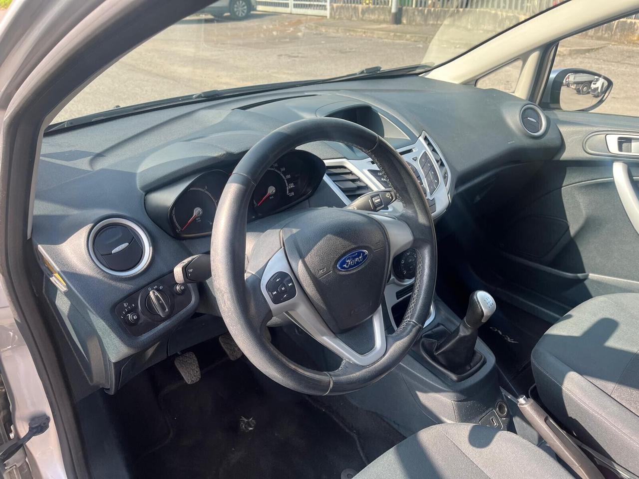 Ford Fiesta 1.4 TDCi 70CV 5p. Business ** NEOPATENTATI**