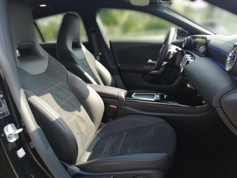 Mercedes-Benz CLA S.Brake CLA 180 Automatic Shooting Brake AMG Line Advanced Plus Camera Mbux 18"