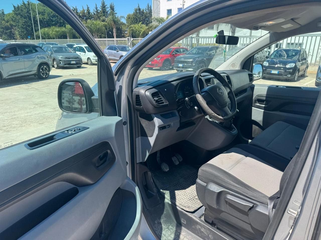 OPEL VIVARO 1.5D 120CV 9 POSTI PASSO LUNGO IVA