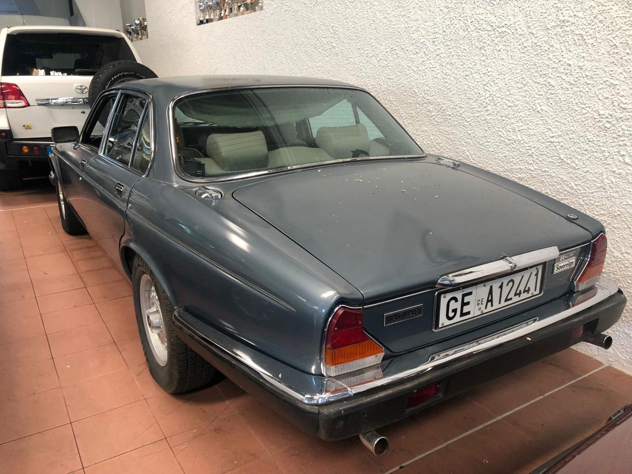 Jaguar Sovereign 4.2