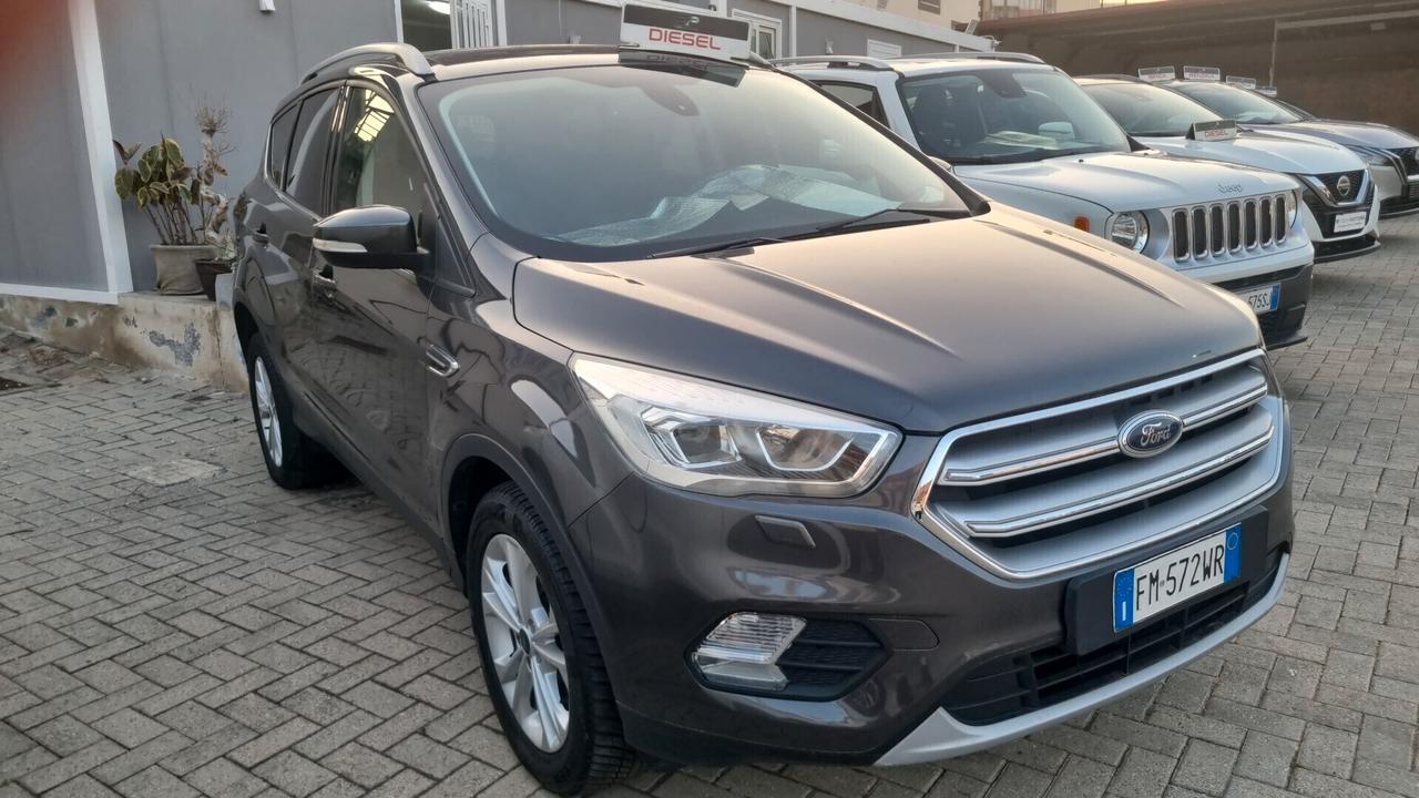 Kuga 2.0 TDCI 150 CV S&S 4WD Powershift Vignale