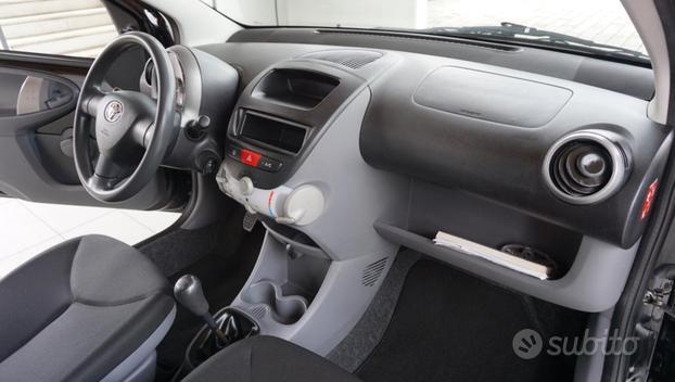 TOYOTA Aygo 1.0 12V VVT-i 5 porte