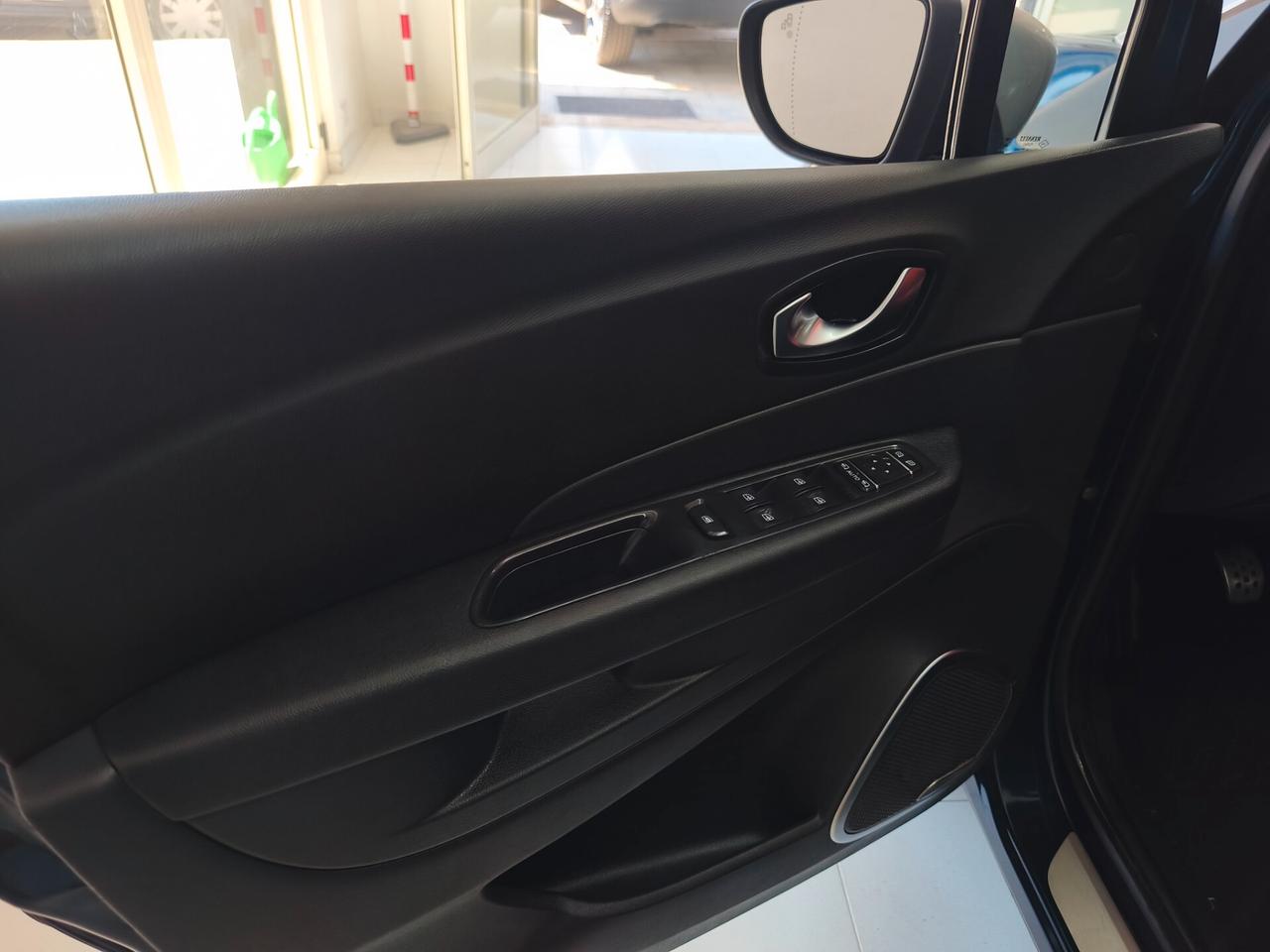 Renault Captur dCi 8V 90 CV EDC Sport Edition