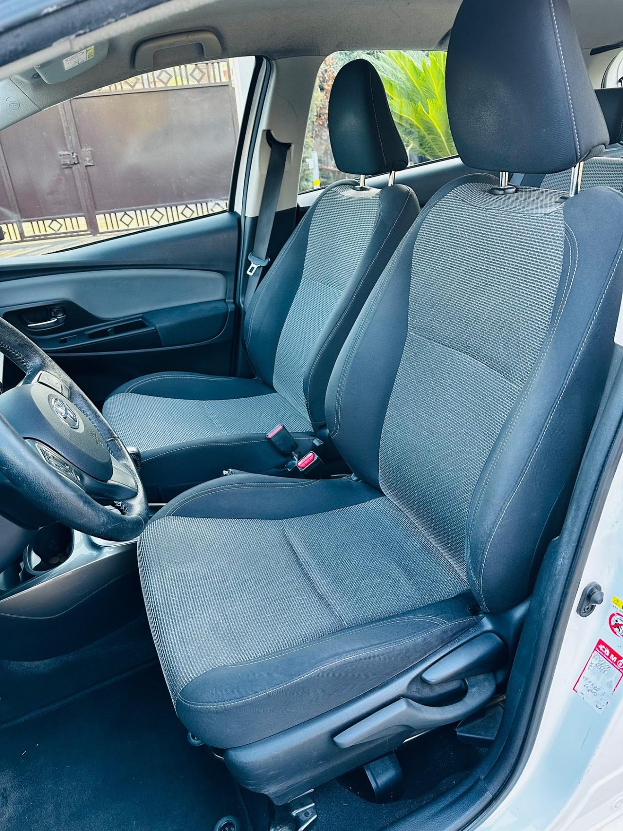 Toyota Yaris 1.5 Hybrid 5 porte Active