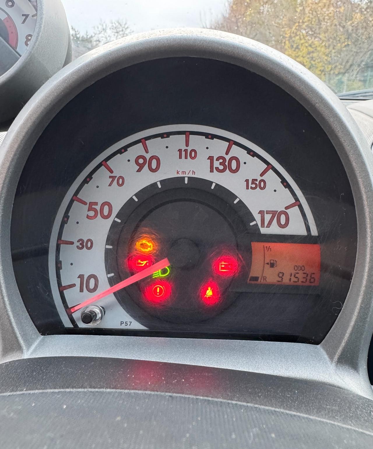 Peugeot 107 1.0 50kW 5P Benz Allure