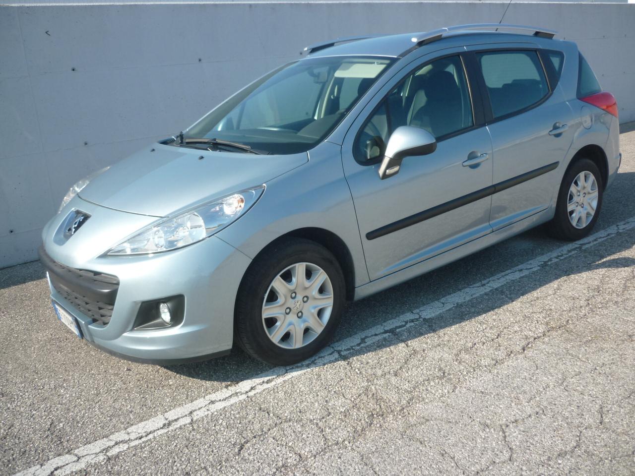 Peugeot 207 1.4 8V 75CV SW X Line