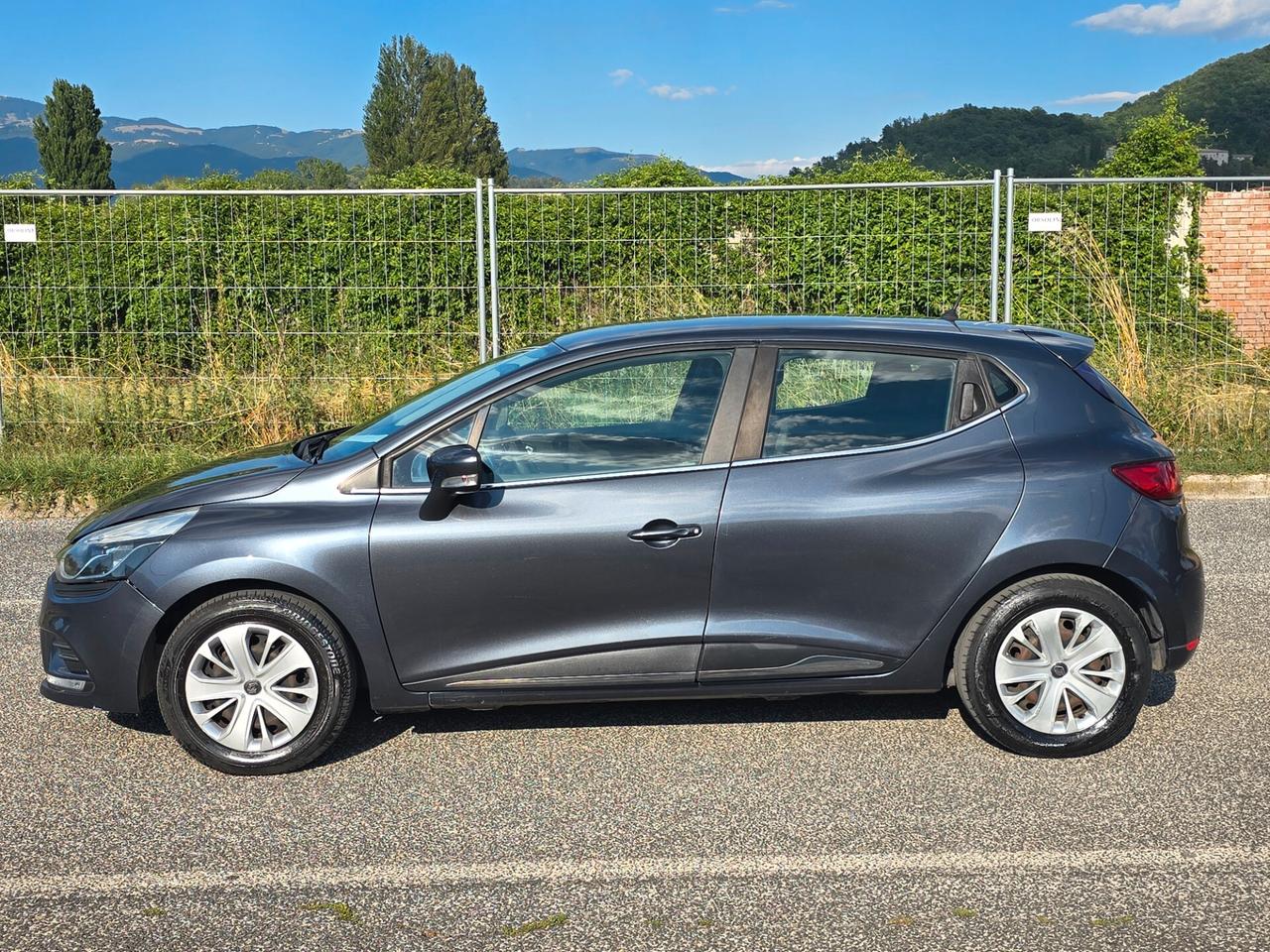 Renault Clio dCi 8V 90 CV EDC Start&Stop 5 porte Energy Duel