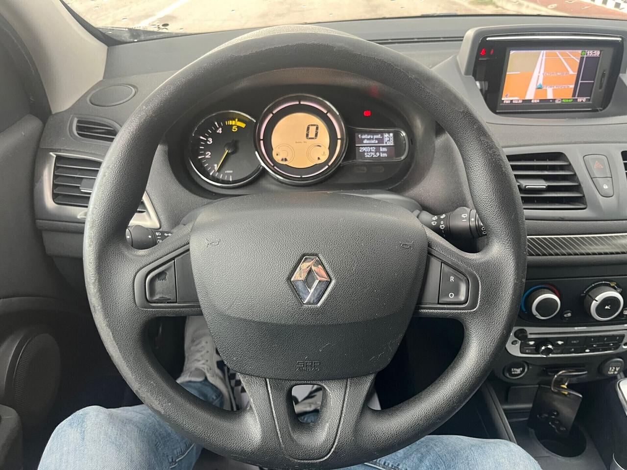 Renault Megane 1.5 dCi 110CV EDC SporTour 2012