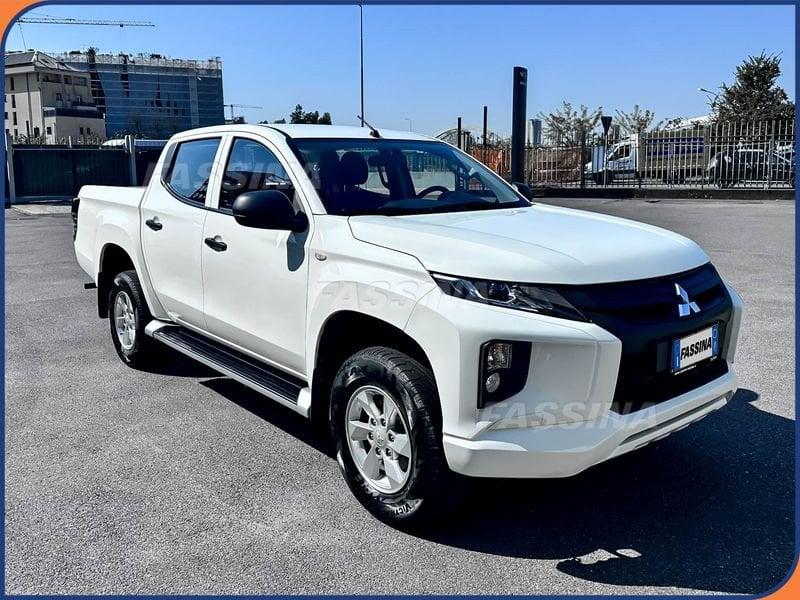 Mitsubishi L200 2.3 D Double Cab 4x4 Connect 150CV