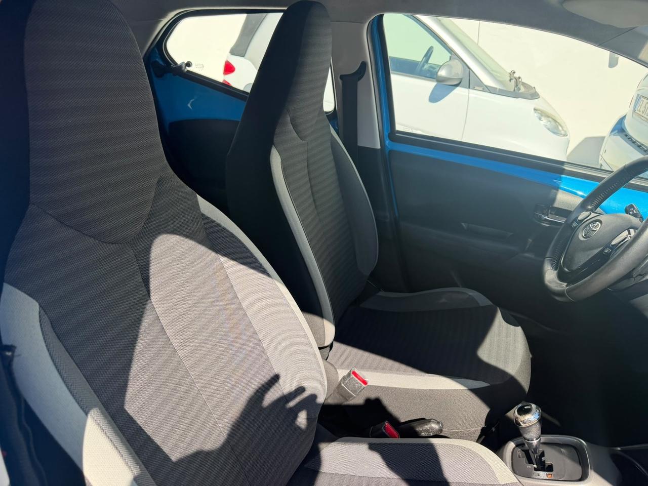 Toyota Aygo X 1.0 VVT-i 72 CV 5 porte Lounge Air S-CVT