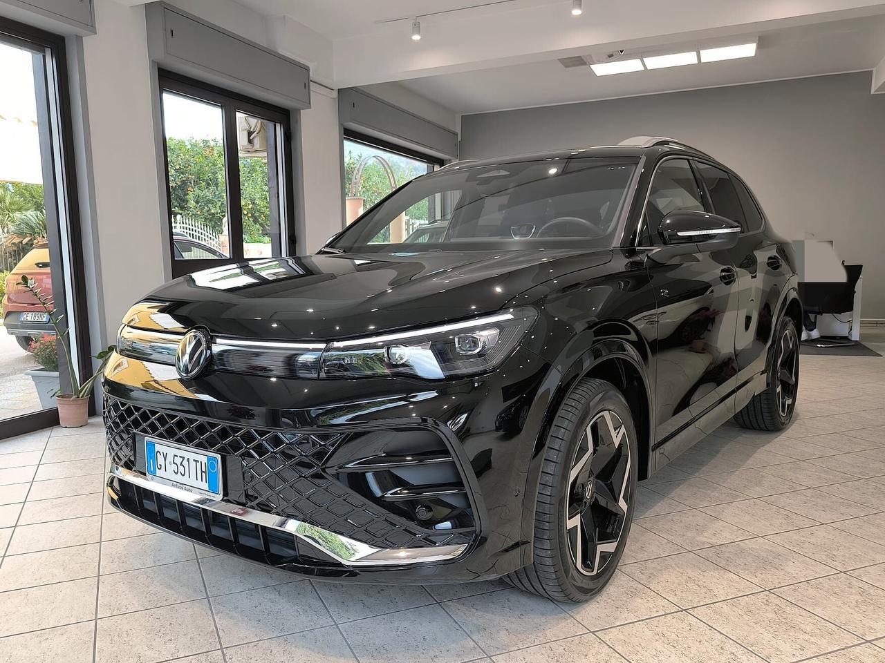 Volkswagen Tiguan 2.0 TDI 150 CV DSG R-Line