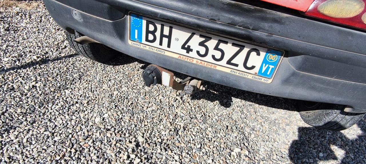 Fiat 600 CON GANCIO TRAINO 900