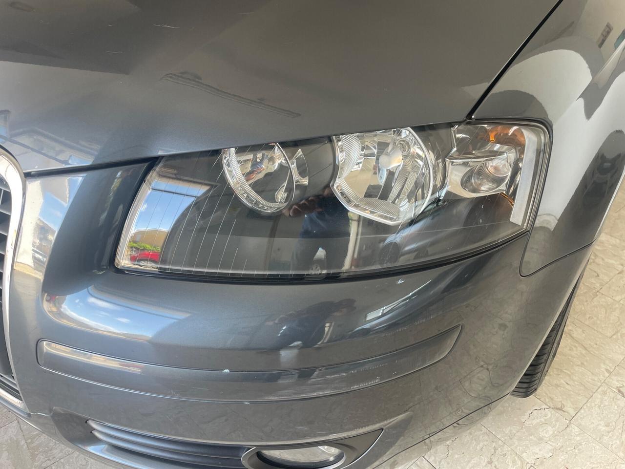 AUDI A3 SPB 1.6 FSI ATTRACTION "MANIACALE"