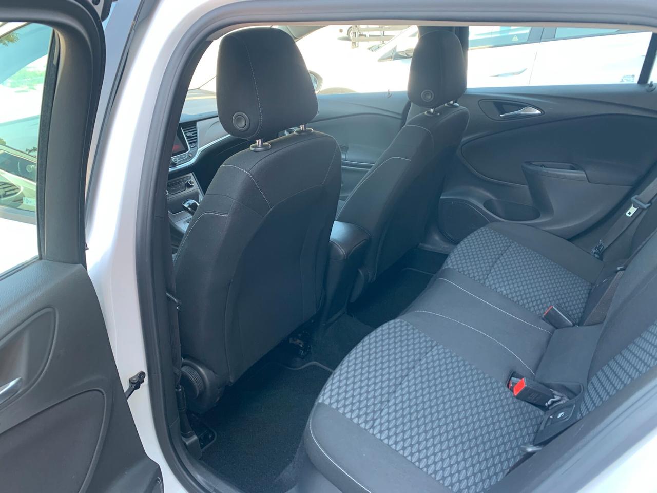Opel Astra 1.6 CDTi 110CV Sports Tourer Innovation