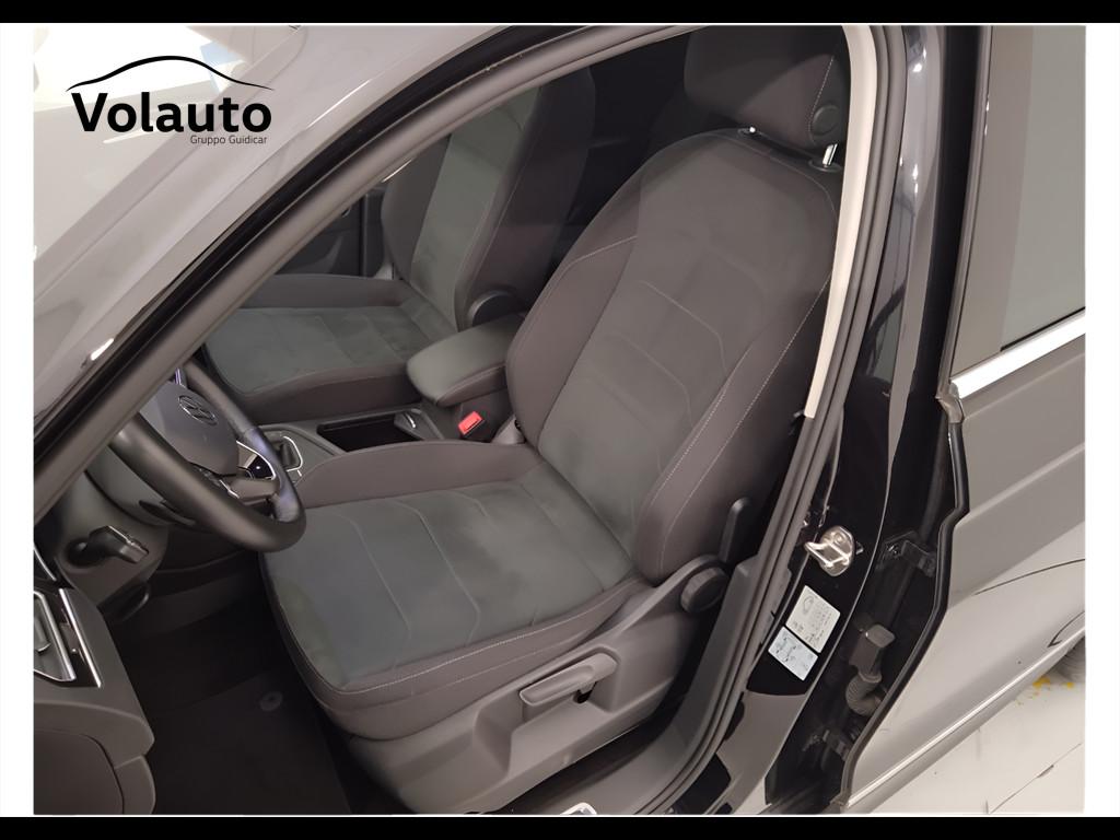 VOLKSWAGEN Tiguan II 2021 - Tiguan 2.0 tdi Elegance 150cv dsg