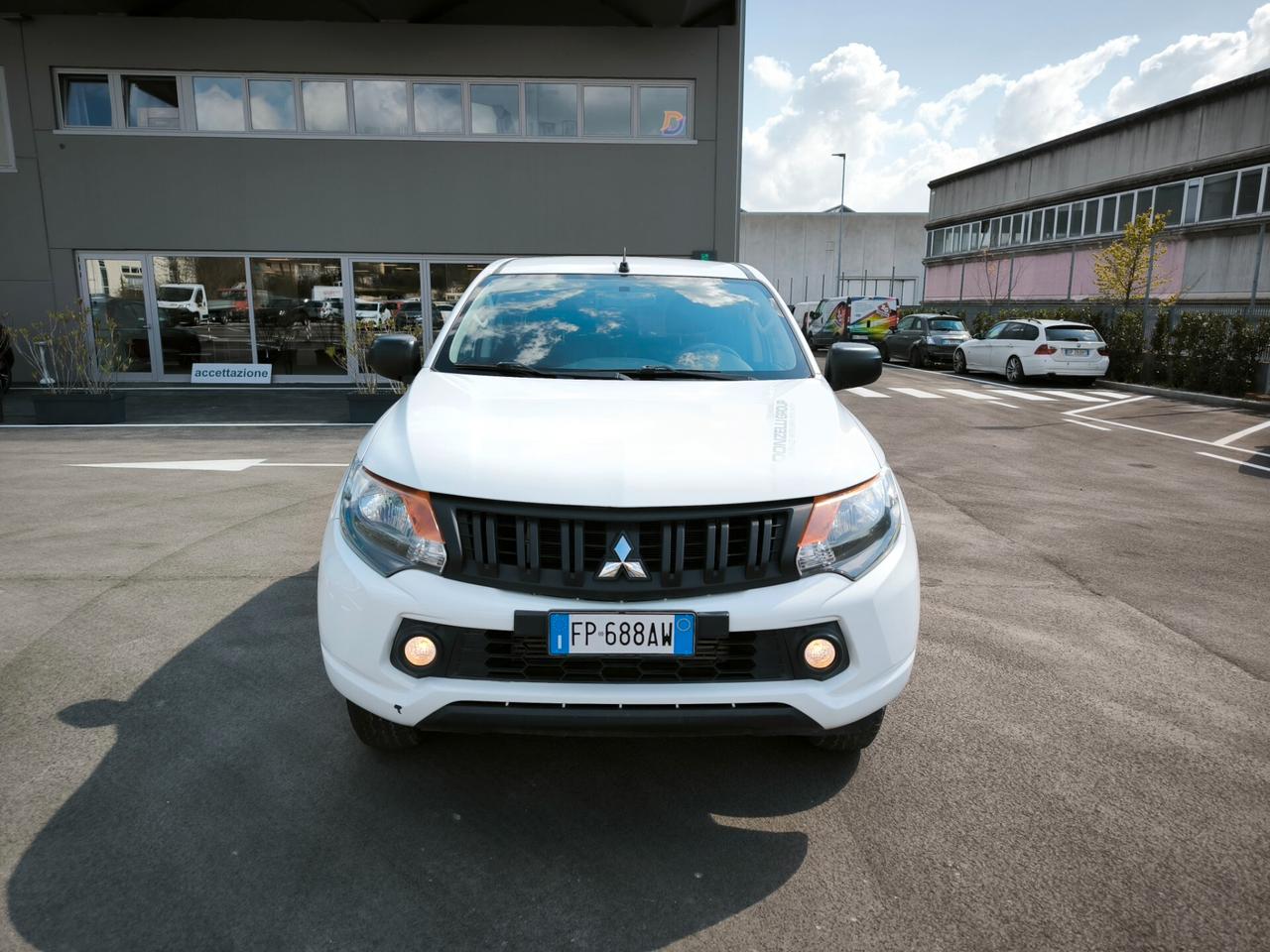 Mitsubishi L200 2.4 DI-D/154CV Double Cab Inform