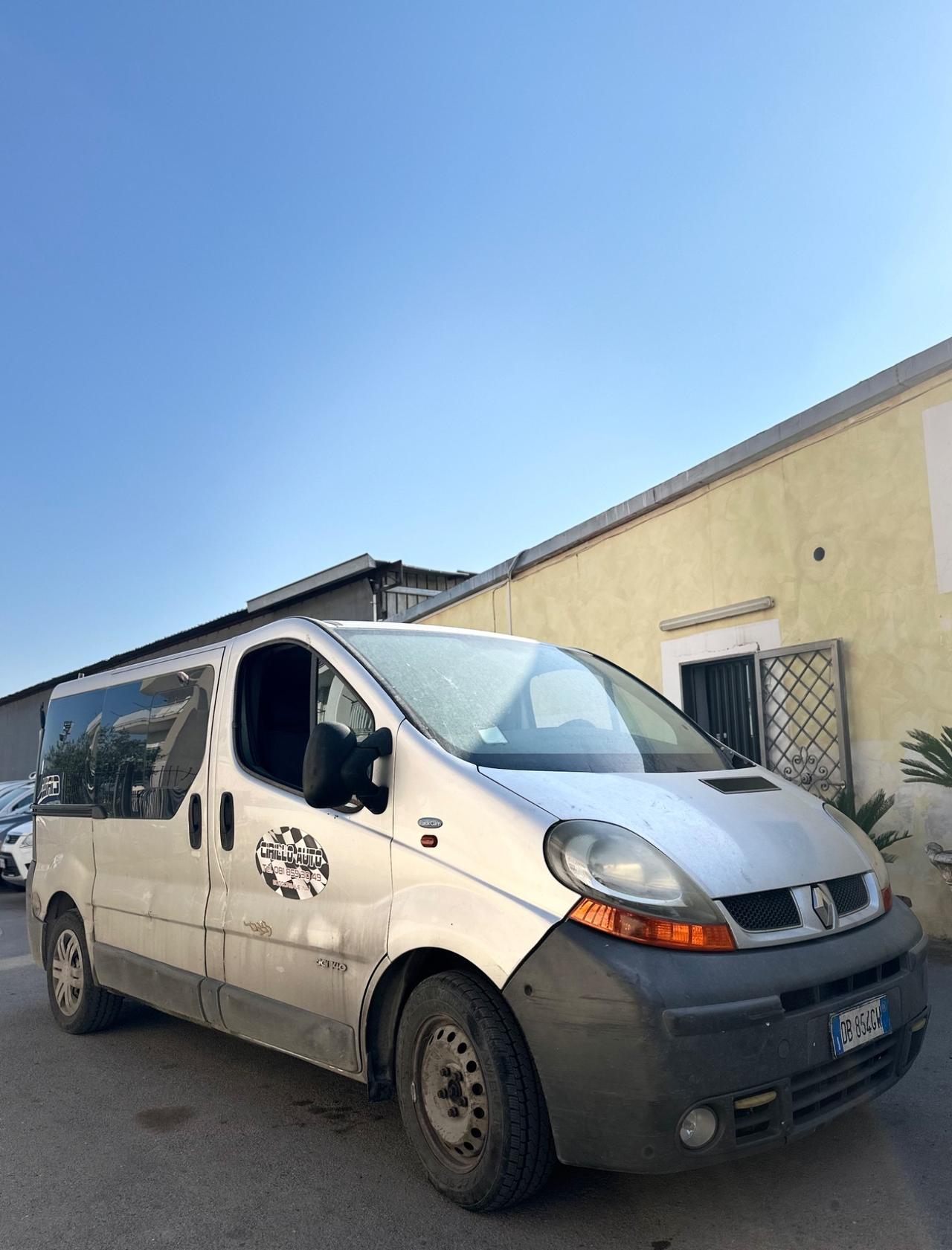 Renault Trafic 2.5 Diesel 9 Posti