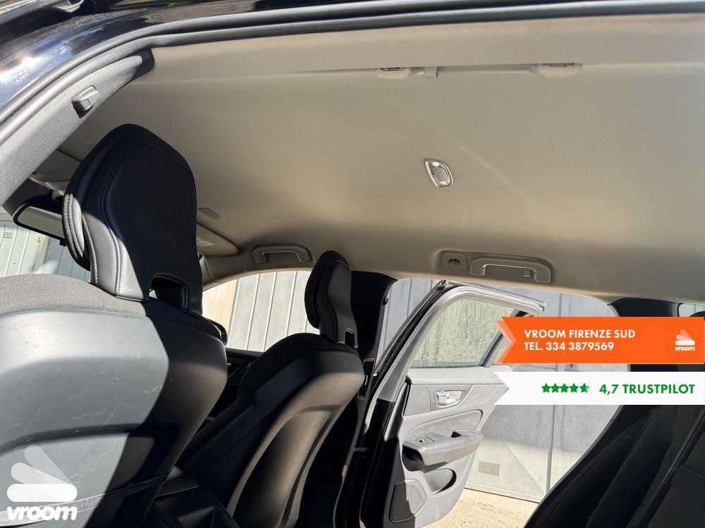 VOLVO V60 (2018-->) V60 B4 (d) Geartronic Momen...