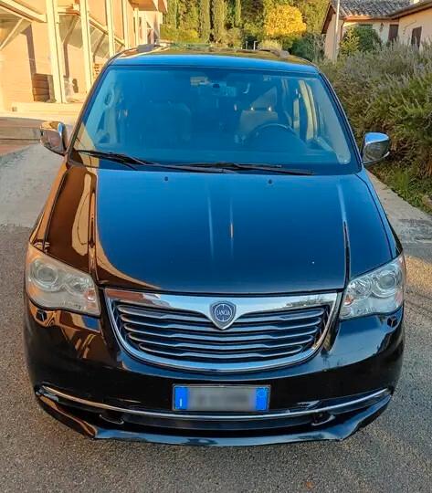 Lancia Voyager 2.8 Turbodiesel Silver 177 CV