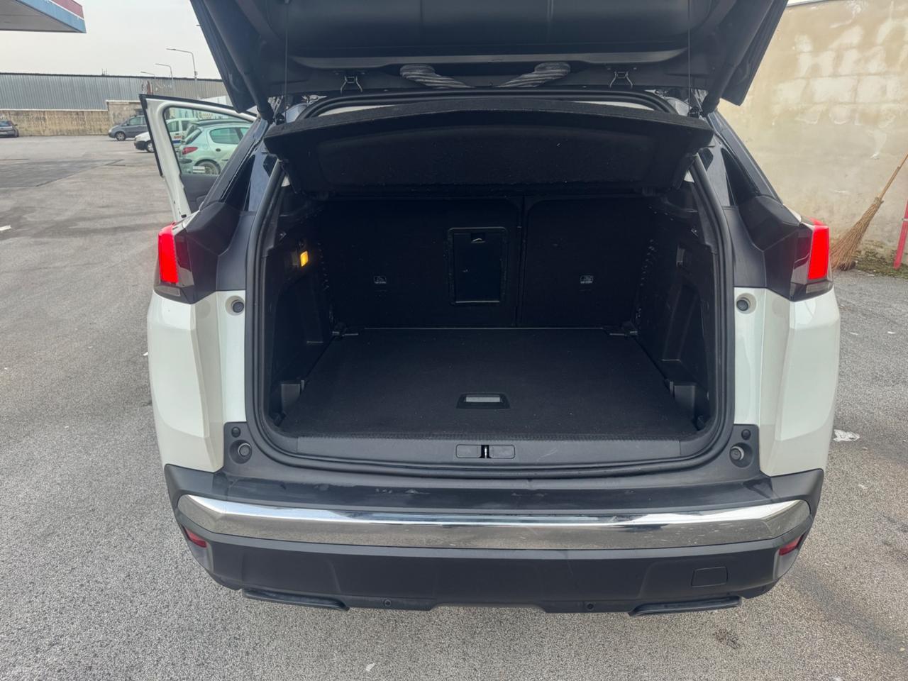 Peugeot 3008 BlueHDi 130 S&S Aut. Allure