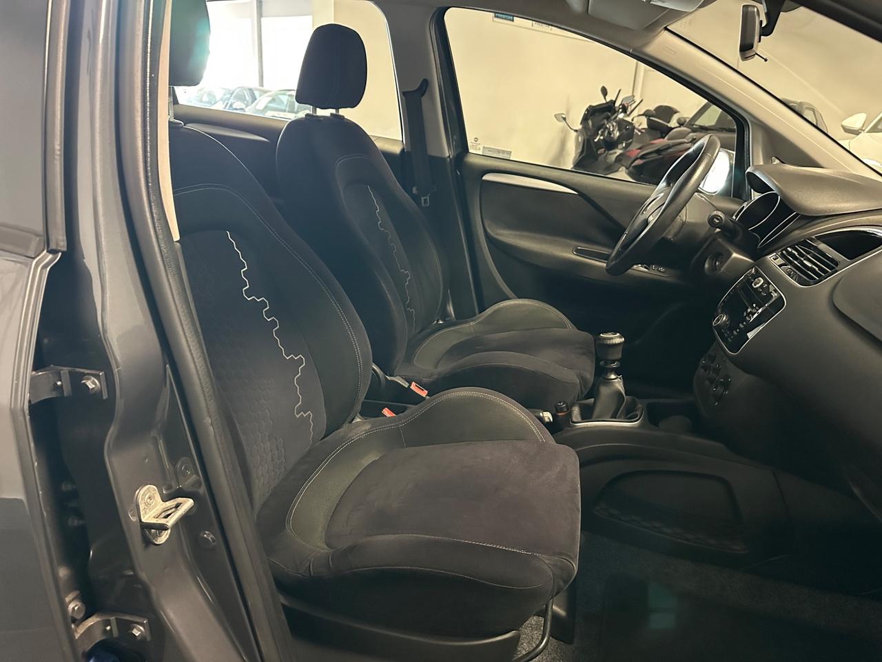 FIAT PUNTO 1.2 BENZINA 69CV NEOPATENTATI UNIPRO
