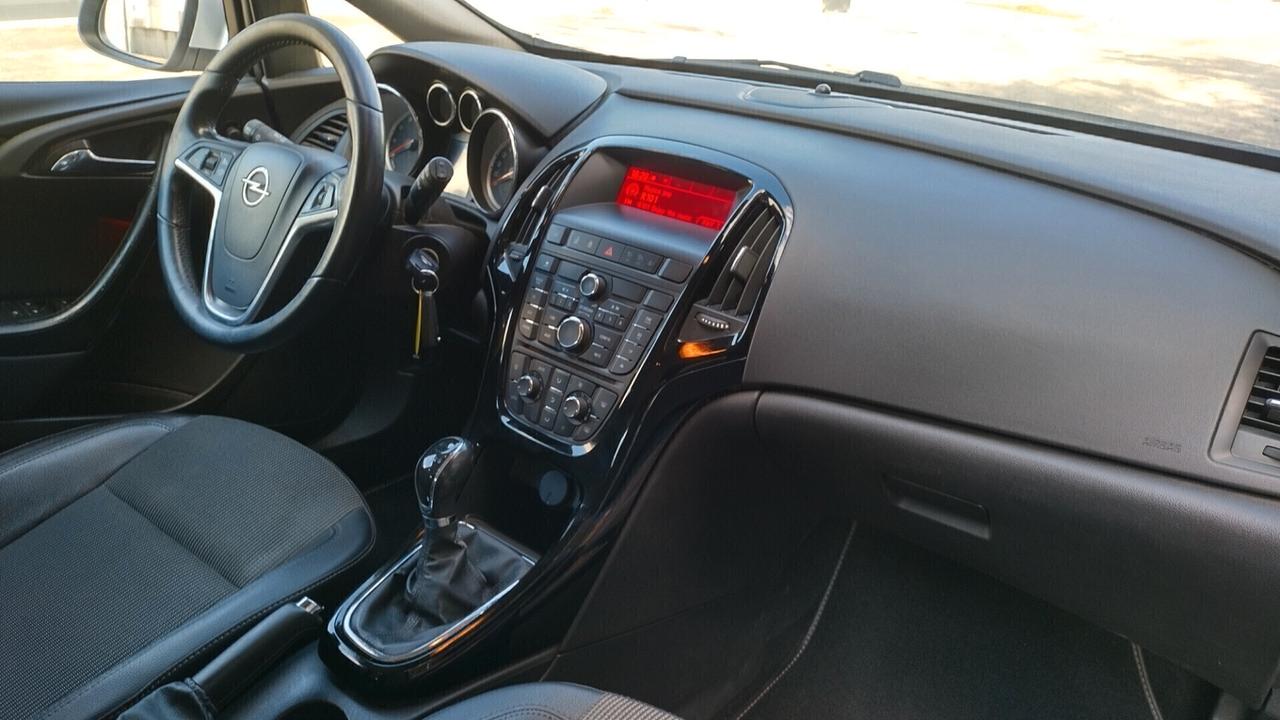 Opel Astra 1.4 Turbo 140CV GPL Sport Tourer