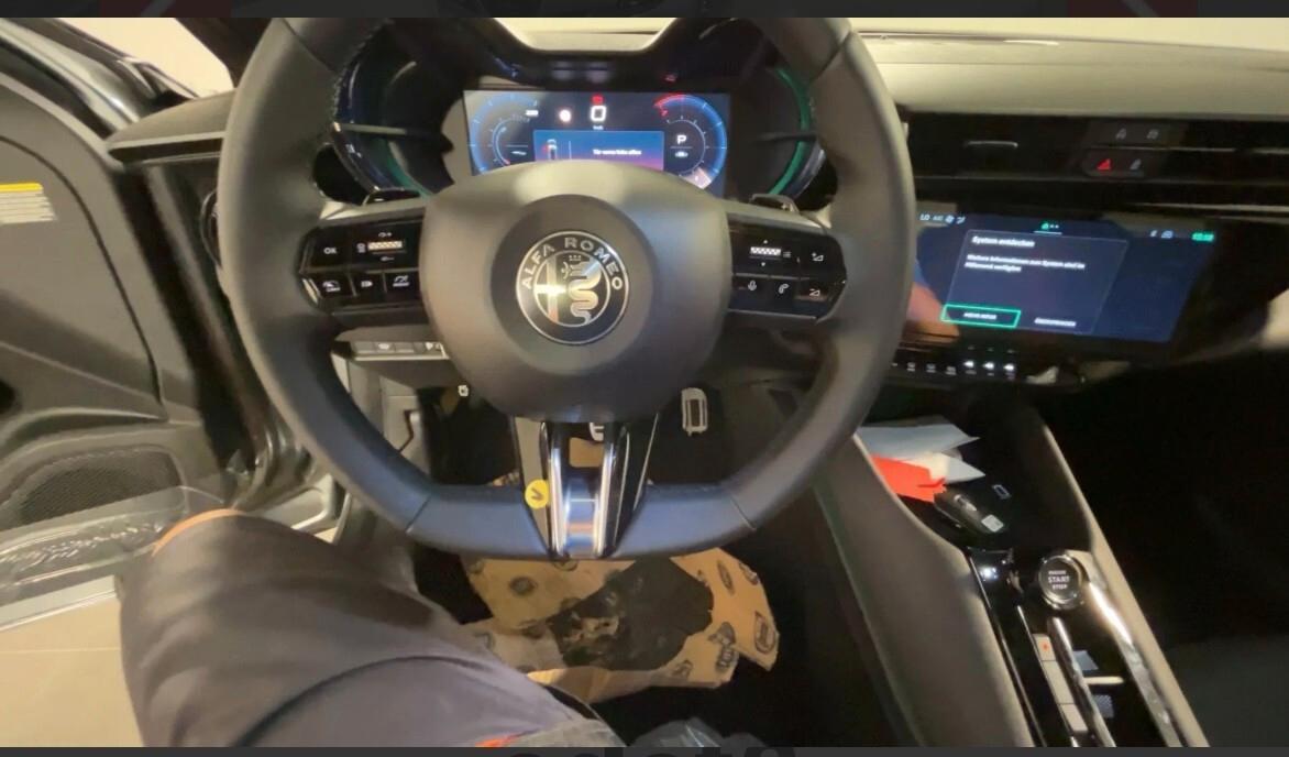 Alfa Romeo Junior 1.2 136 CV Hybrid eDCT6 Speciale KM0