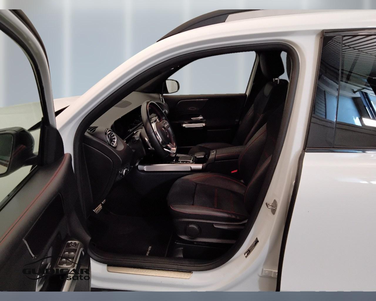 Mercedes-Benz GLB - X247 2019 - GLB 200 d Premium auto